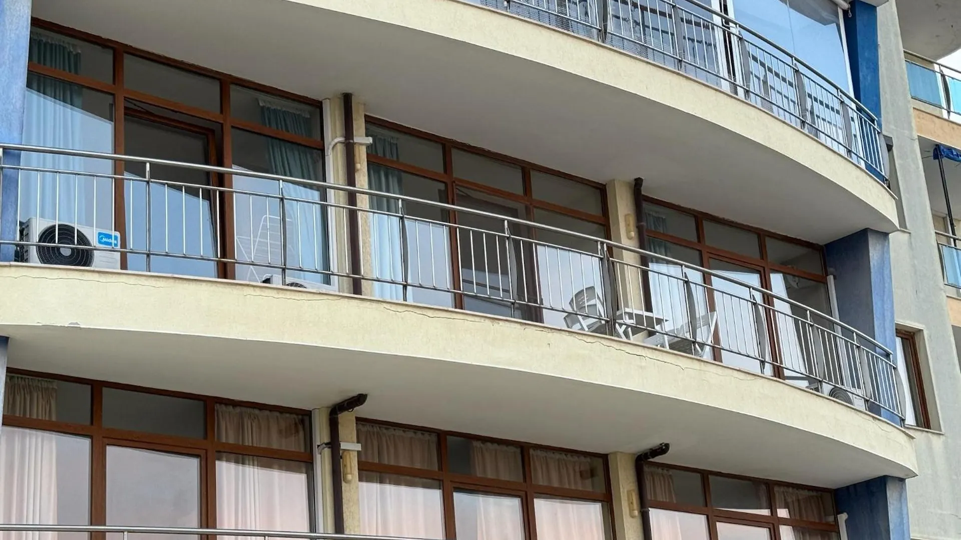 Spacious Beachfront Apartment - Kaya Sunny Beach Bulgaria