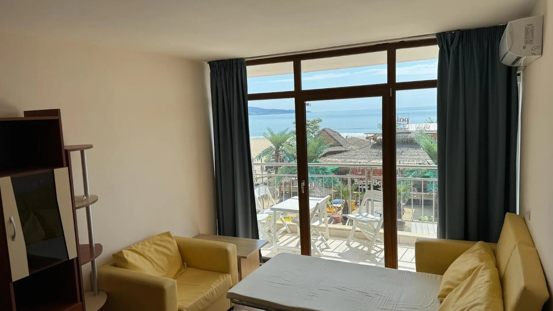 Spacious Beachfront Apartment - Kaya Sunny Beach