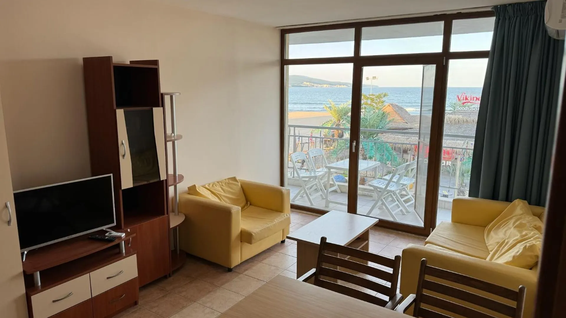 Spacious Beachfront Apartment - Kaya Sunny Beach