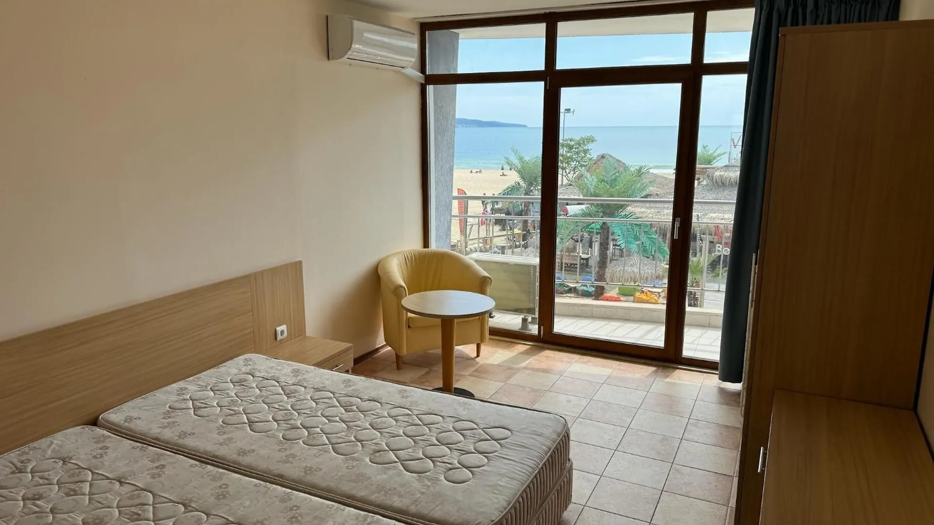 Spacious Beachfront Apartment - Kaya Sunny Beach