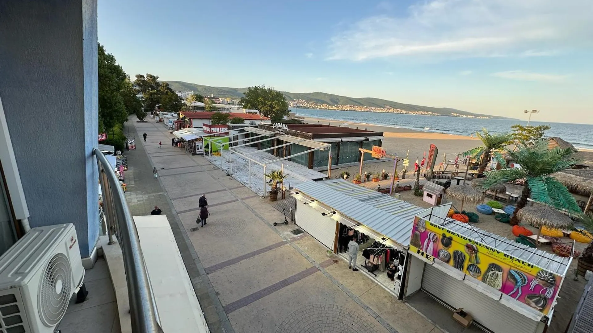Spacious Beachfront Apartment - Kaya Sunny Beach Bulgaria