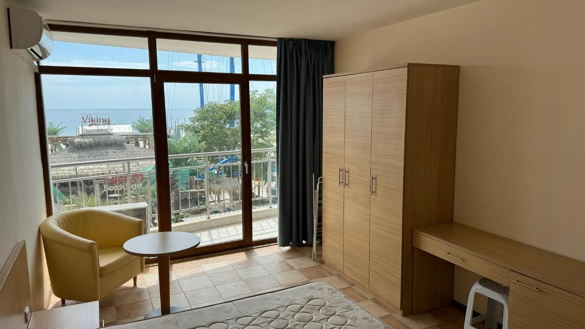 Spacious Beachfront Apartment - Kaya Sunny Beach Bulgaria