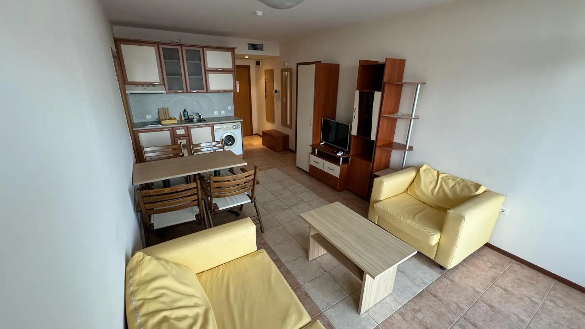 Spacious Beachfront Apartment - Kaya Sunny Beach